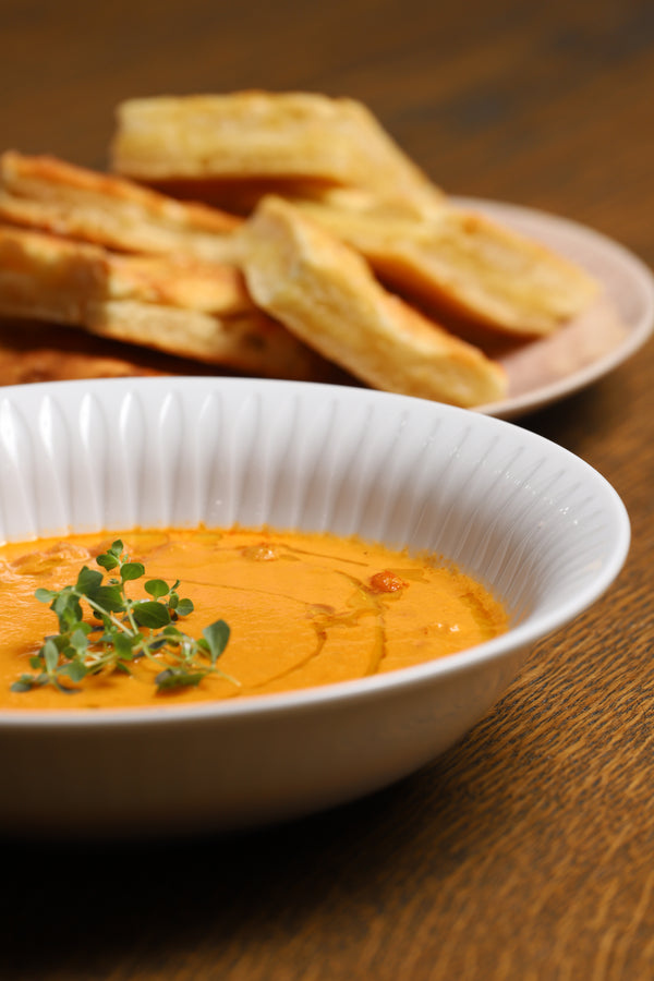 God Morgen Norge: Bakt tomatsuppe med kikerter servert i Spire dyp tallerken
