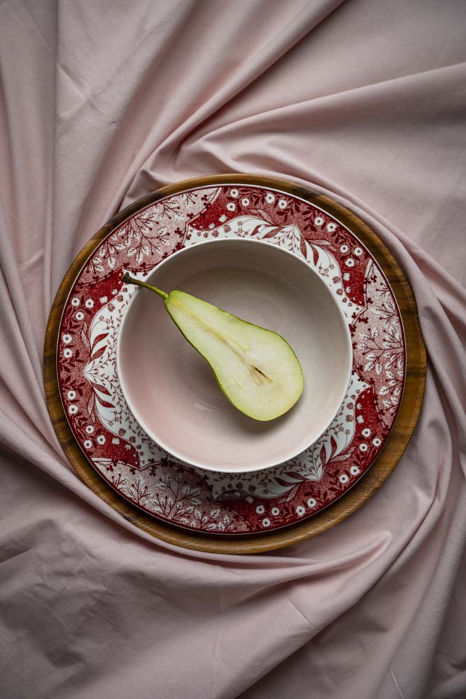 VINTAGE PLATE 27 CM RED