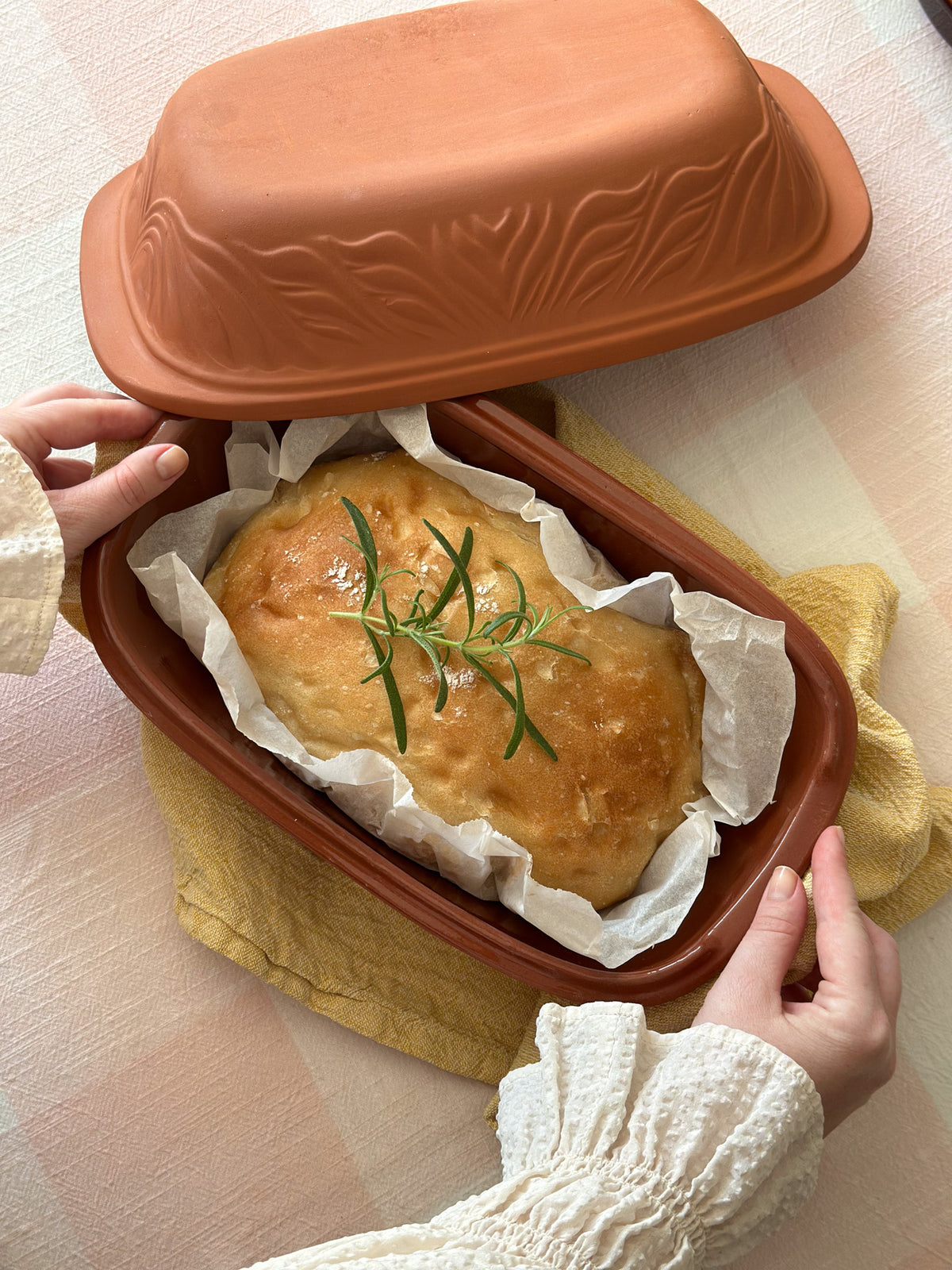 Eltefritt brød i leirgryte