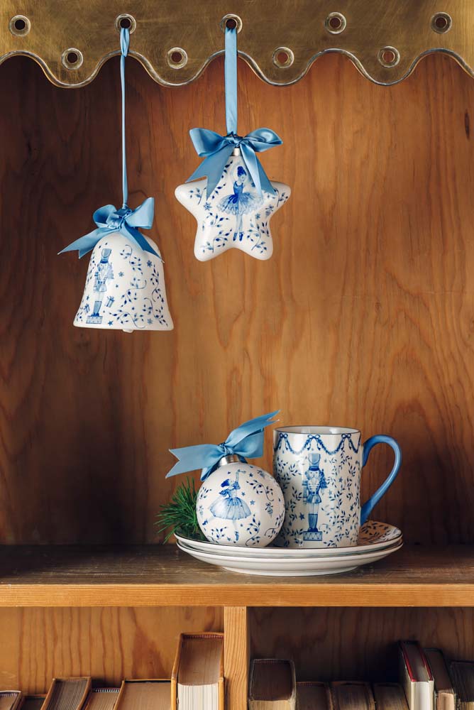 PORSELEN HENGEPYNT STJERNESTJERNE BLÅ BALLERINA 9 CM