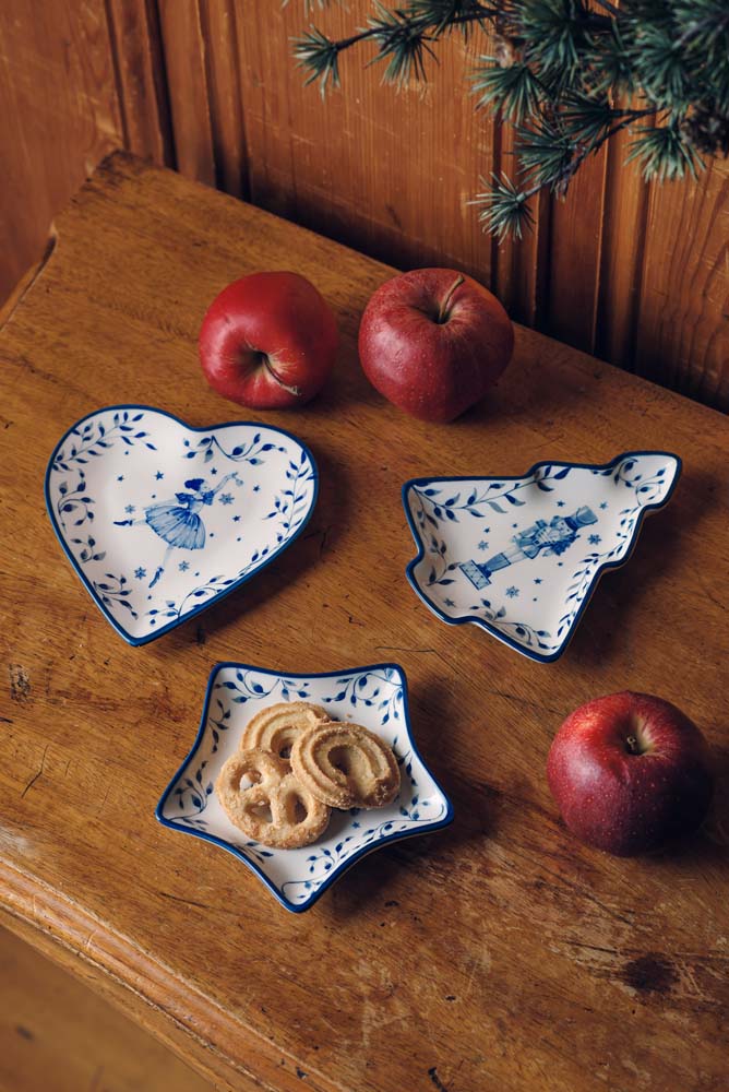 PORSELEN STJERNNE SKÅL BLÅ BALLERINA 13,5 CM