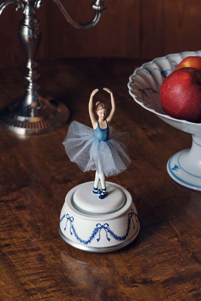 BALLERINA SPILLEDÅSE H 20.5 CM