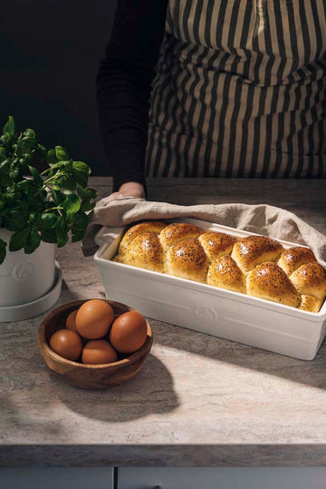 ILDFAST BRØDFORM HVIT 13X31 CM 2,3 L