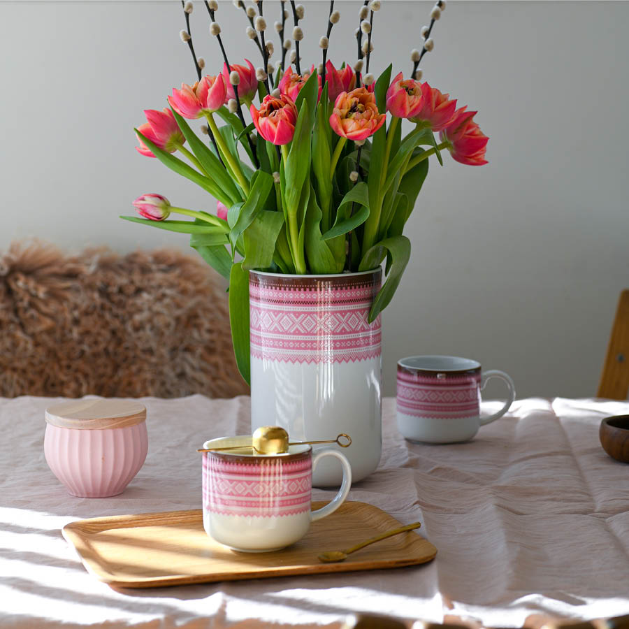 Marius Vase og Krus Rosa