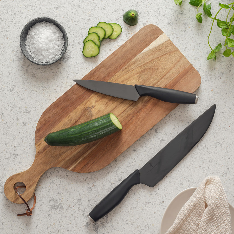 GRØNNSAKSKNIV 13 CM SORT KNIVBLAD