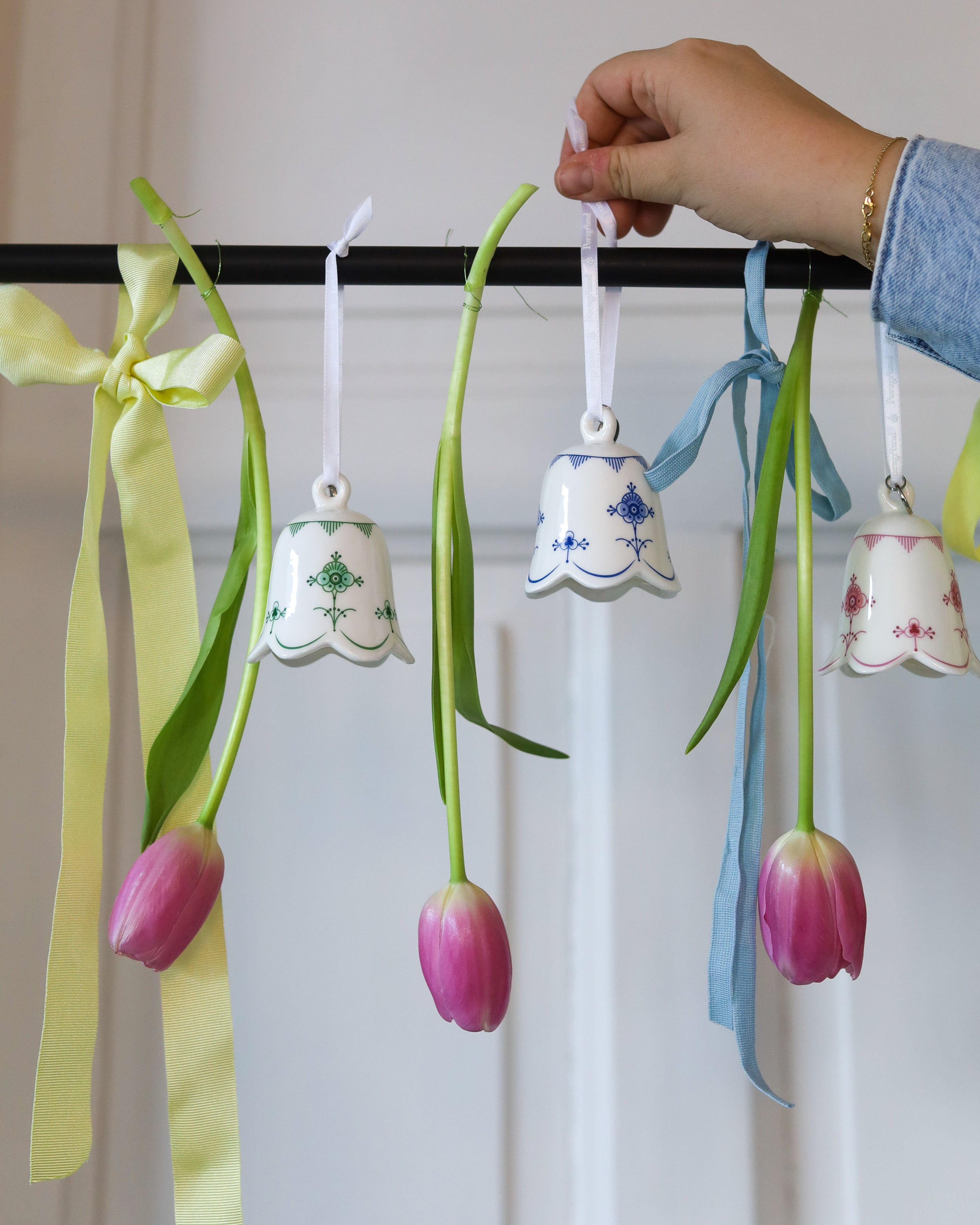 STRÅMØNSTERBJELLE BLÅ 7 CM